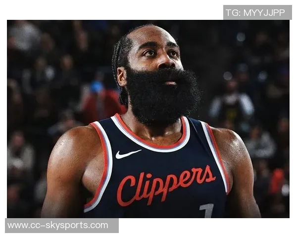 哈登经典跳投瞬间马绍尔背手防守不敢轻举妄动